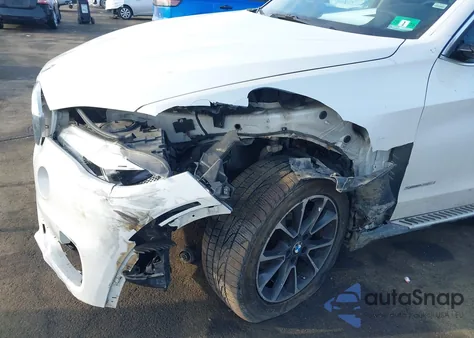 2015 BMW X5 xDrive35I z USA, uszkodzony, nr VIN 5UXKR0C56F0P00859